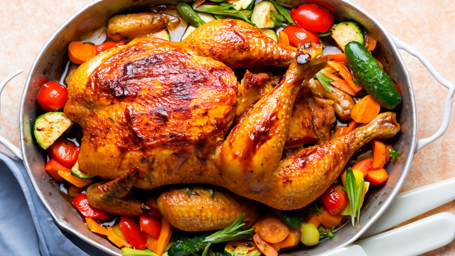 Delicioso Pollo Asado con Verduras al Estilo Mediterráneo