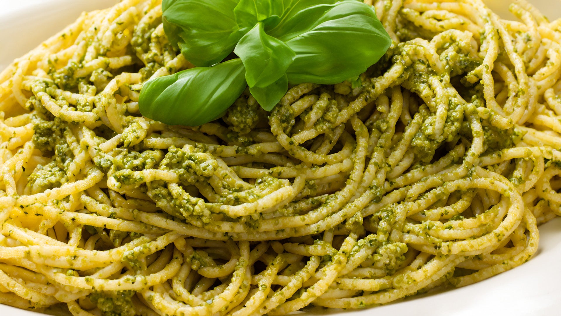 Pasta con Pesto de Albahaca y Nueces