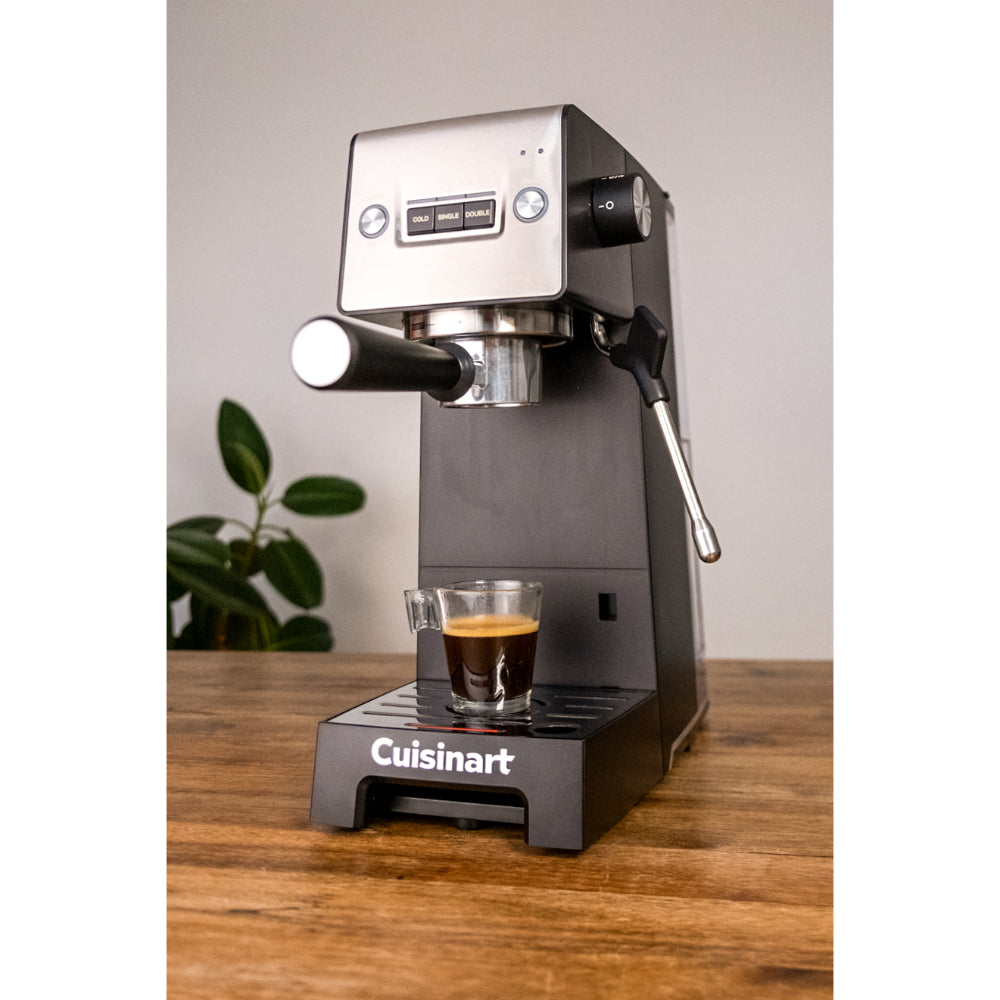 Máquina Delgada Espresso Bar™ EM-160 de Cuisinart®