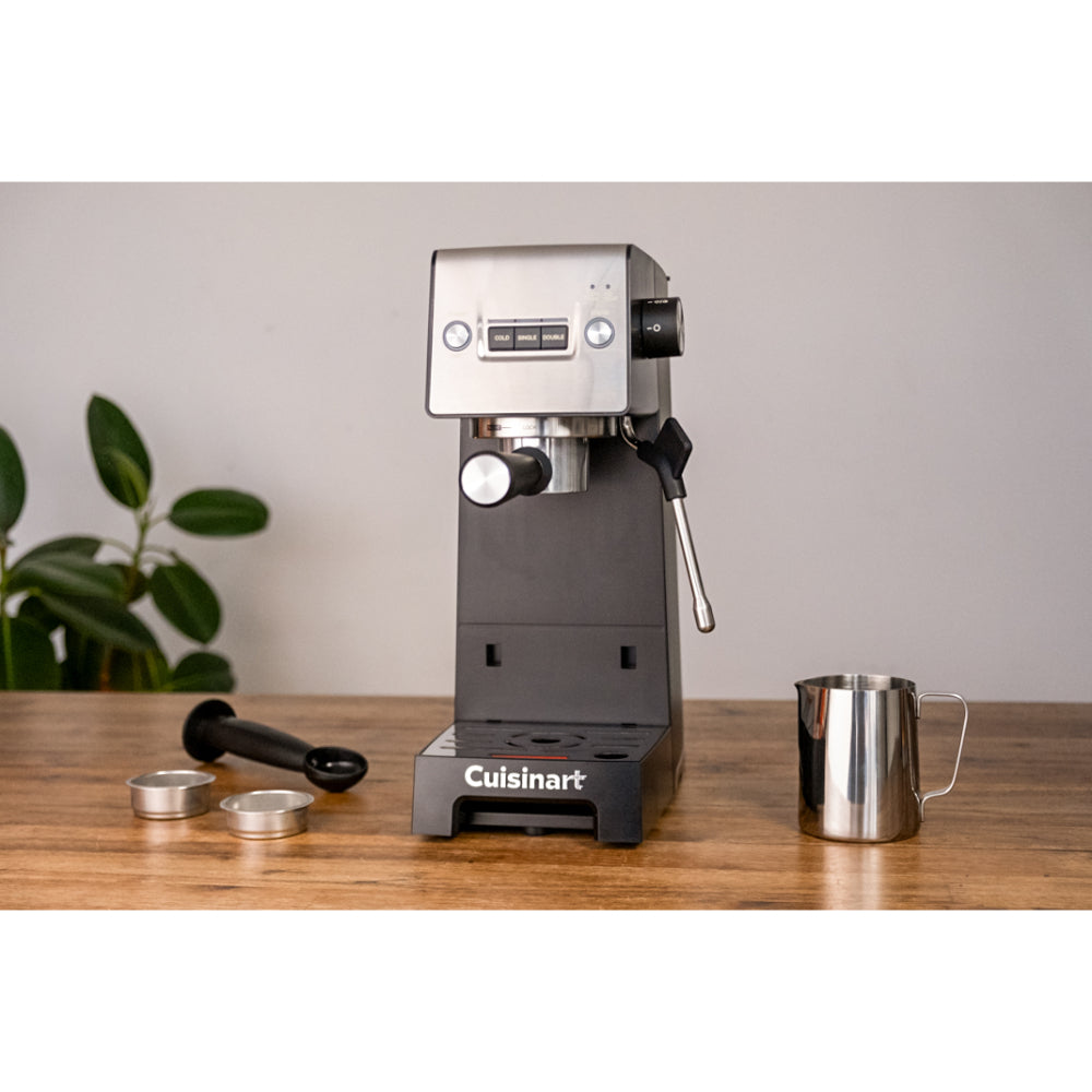 Máquina Delgada Espresso Bar™ EM-160 de Cuisinart®