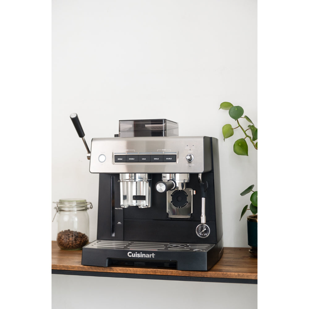 Máquina Grind & Brew™ Espresso Bar™ EM-640C de Cuisinart®