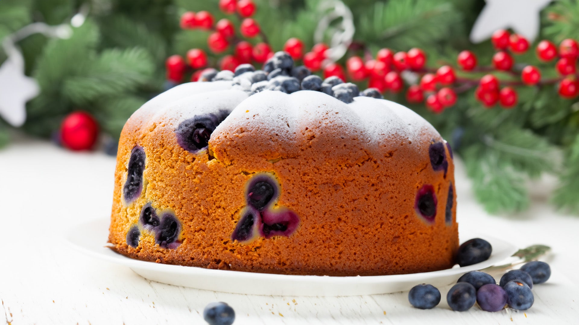 Ponqué de navidad con arándano