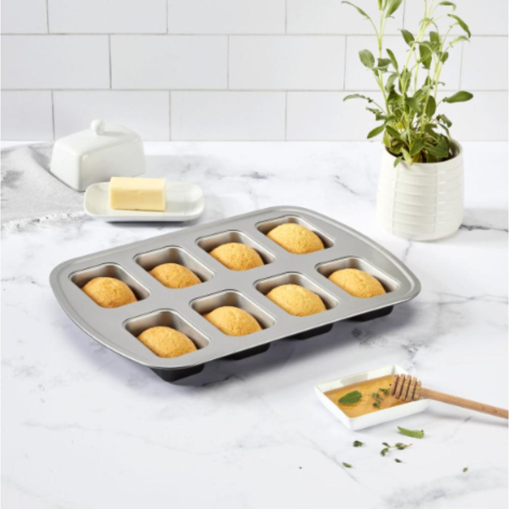 Molde Para Pan De Maíz 8 Porciones Amb-8Cb Cuisinart