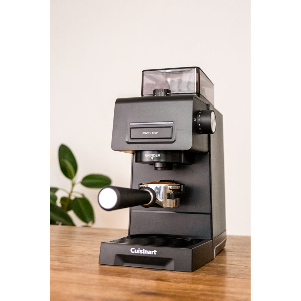Molinillo de Café Espresso Bar™ CBM-22 de Cuisinart®