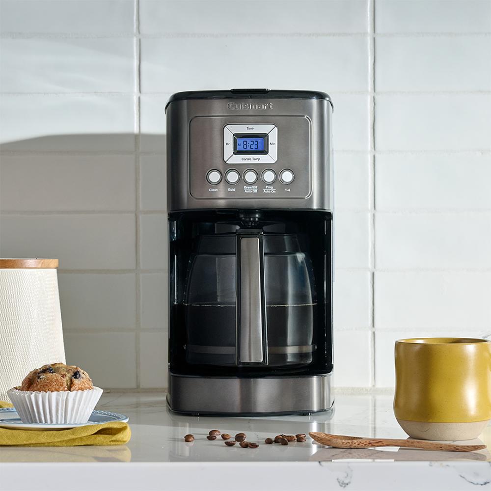 Cafetera Programable de 14 tazas DCC-3200 de Cuisinart®